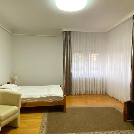 Part Cafe Residence Dunakeszi Bagian luar foto
