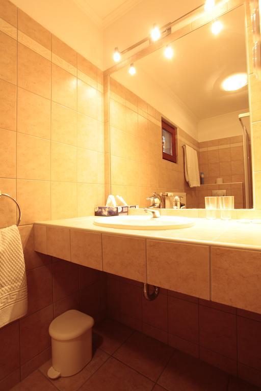 Part Cafe Residence Dunakeszi Ruang foto