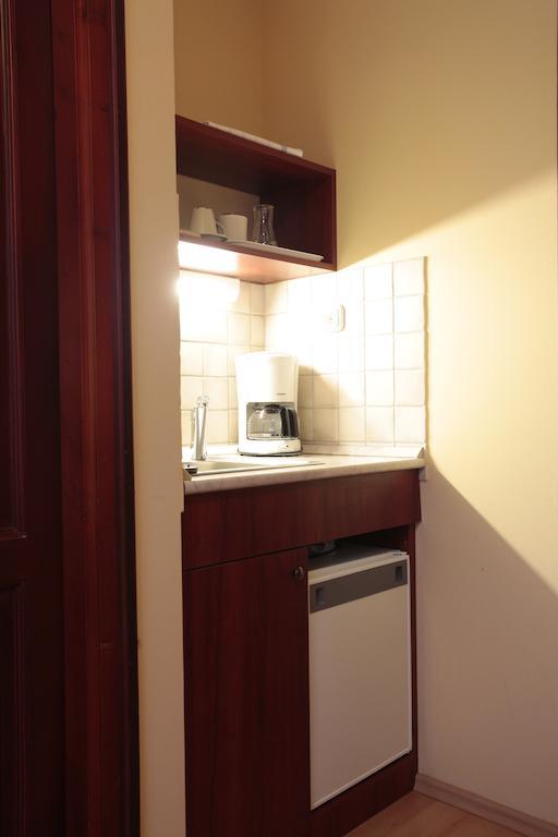 Part Cafe Residence Dunakeszi Ruang foto