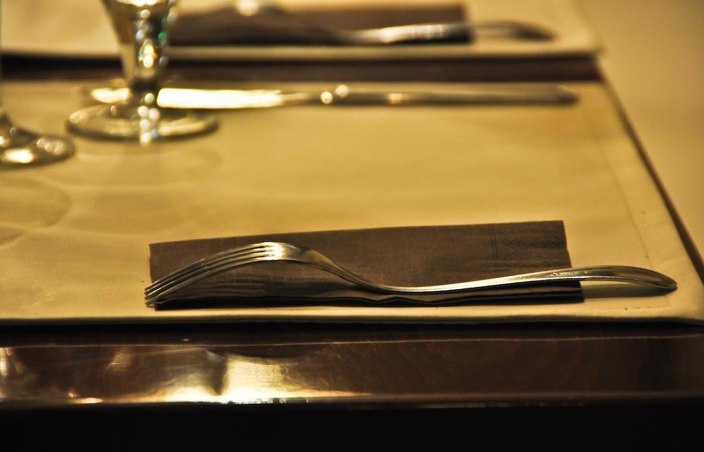 Part Cafe Residence Dunakeszi Bagian luar foto