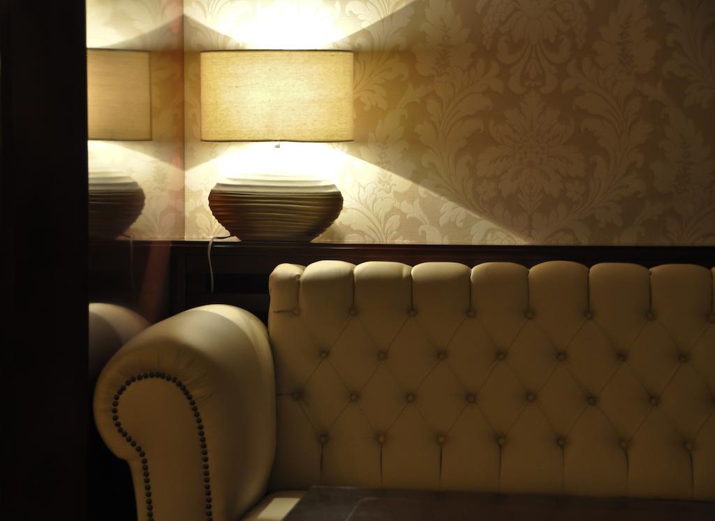 Part Cafe Residence Dunakeszi Bagian luar foto
