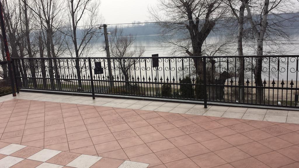 Part Cafe Residence Dunakeszi Bagian luar foto